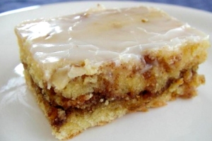 Honey Bun Cake